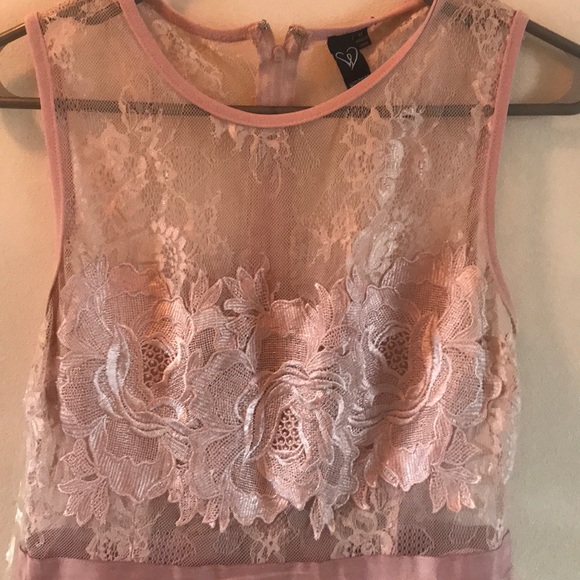 Light pink party dress - Picture 3 of 3